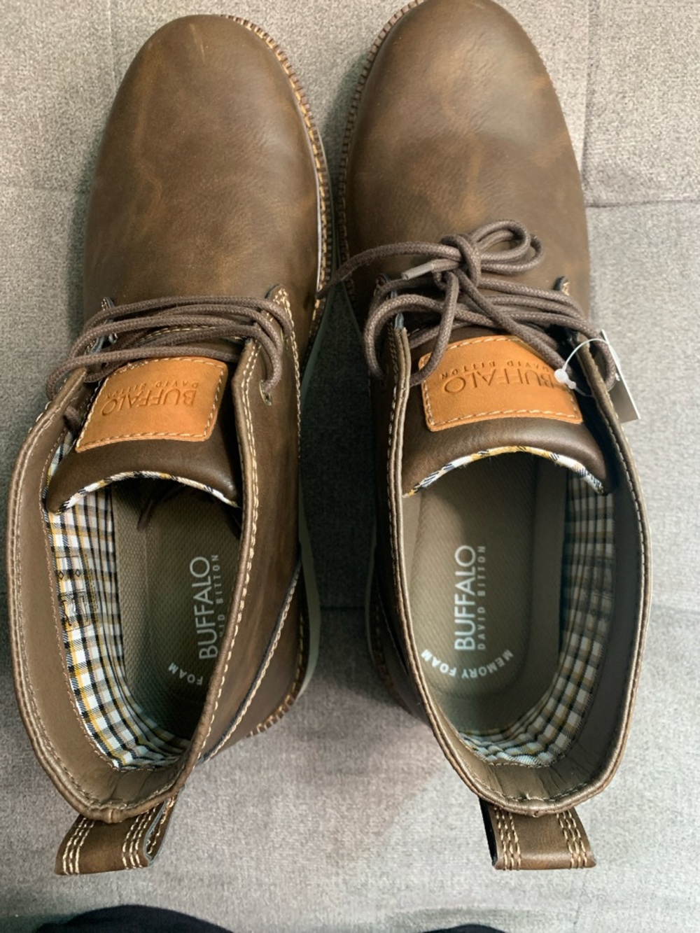 Buffalo David Bitton Brown Chukka Boots with Tan Patch
